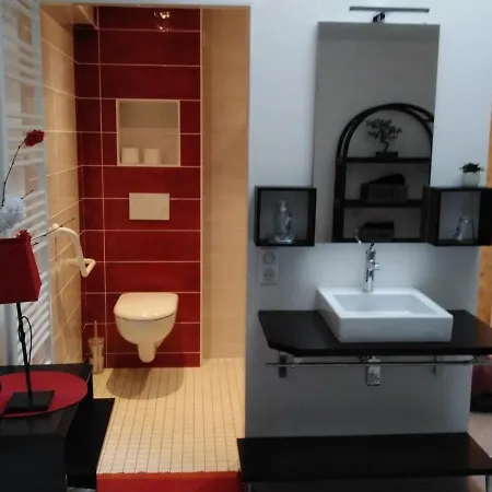 Maison Renovee Pour 14 Pers Avec Piscine Chauffee, Jardin, Baby-foot, Proche Puy Du Fou Et La Rochelle - Fr-1-426-362 L'Hermenault