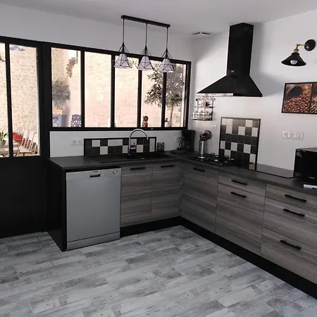 Ferienhaus Maison Renovee Pour 14 Pers Avec Piscine Chauffee, Jardin, Baby-foot, Proche Puy Du Fou Et La Rochelle - Fr-1-426-362