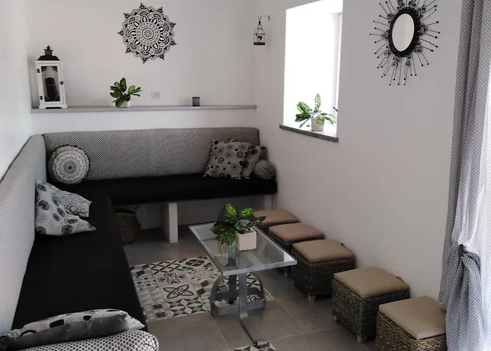 Maison Renovee Pour 14 Pers Avec Piscine Chauffee, Jardin, Baby-foot, Proche Puy Du Fou Et La Rochelle - Fr-1-426-362 * L'Hermenault